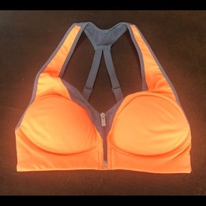 Victoria Secret VSX Sports Bra 32B